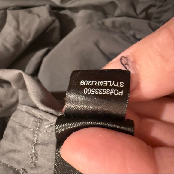 Roark Packable Shell Jacket Mens Large Gray Hooded Lightweight Windbreaker - Picture 9 of 9